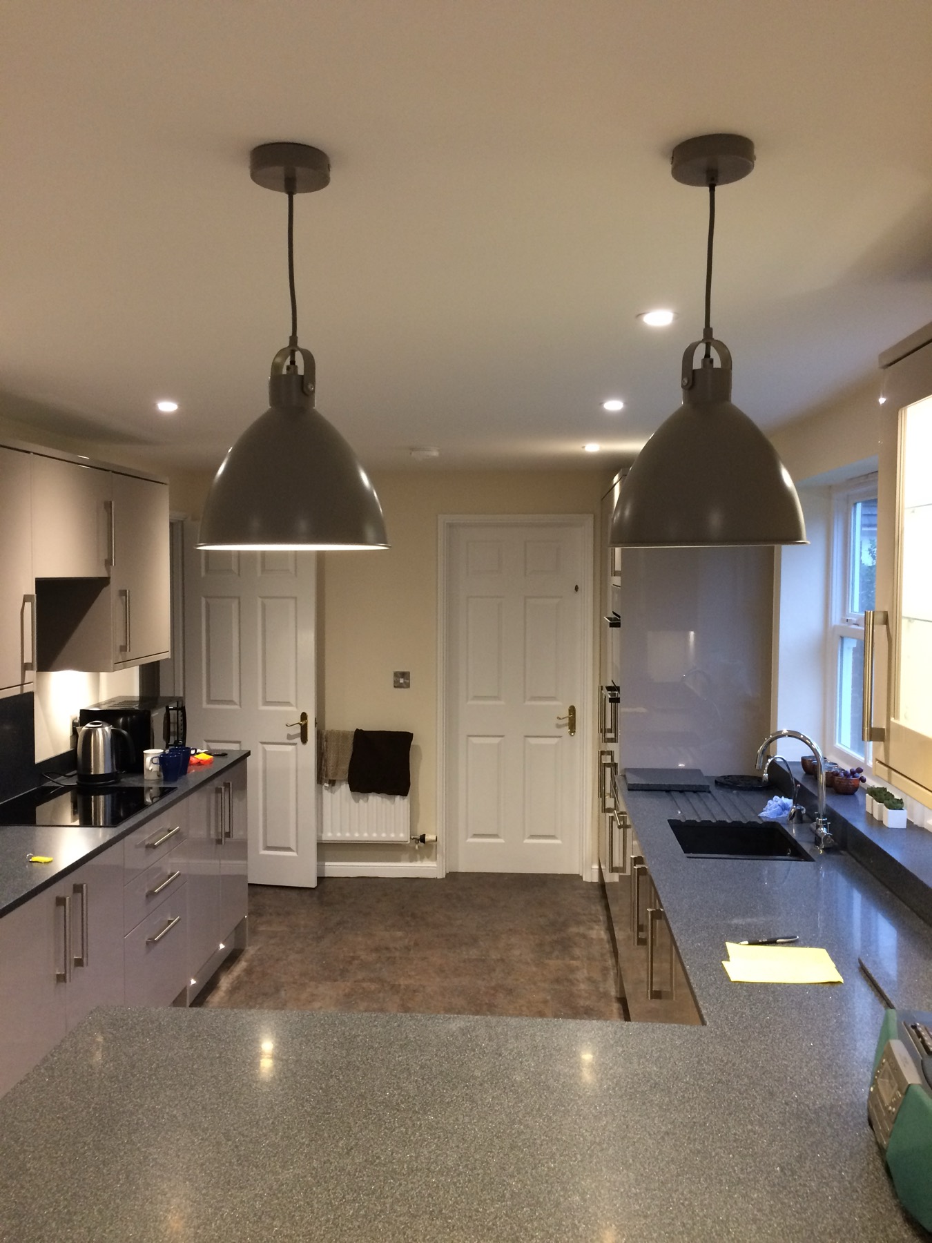 Kitchen lighting on two layers